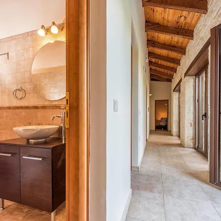 Astarte - Kyveli Villa Vanato